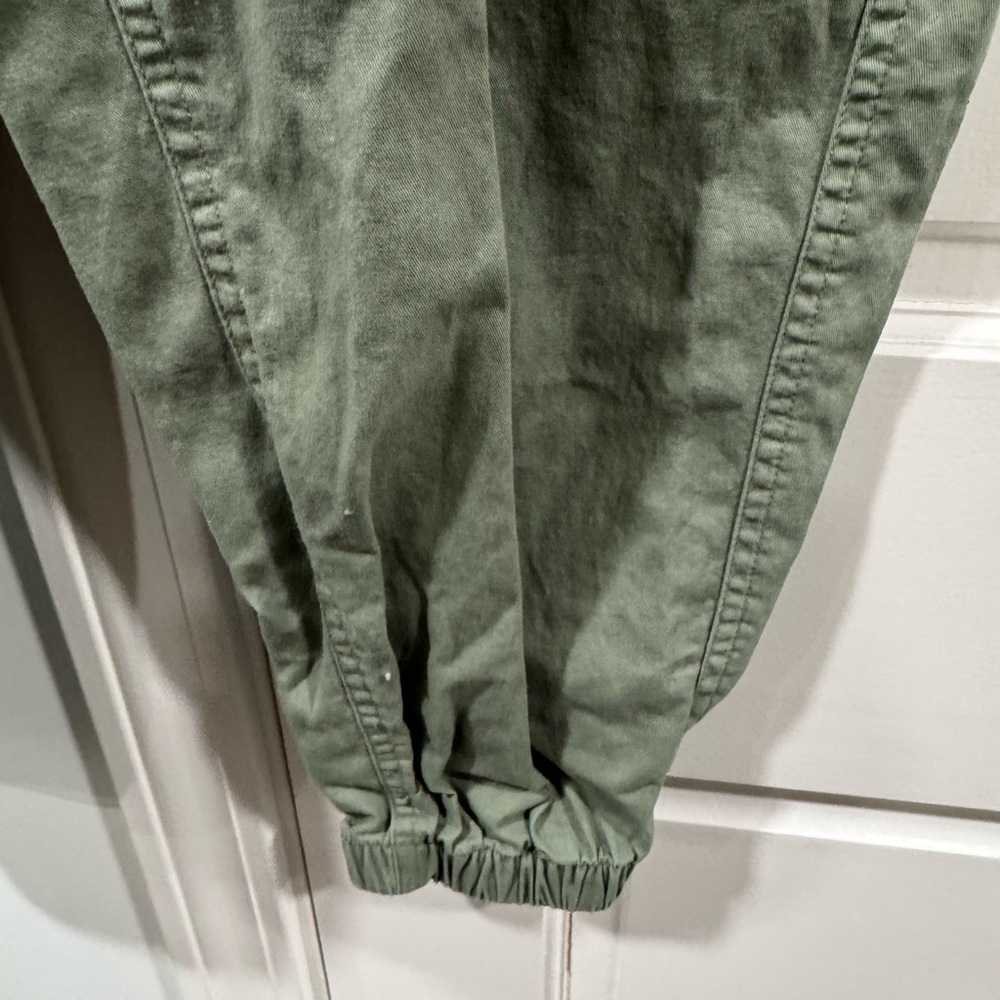 Abercrombie & Fitch Olive Green Cargo Pants - Picture 4 of 5